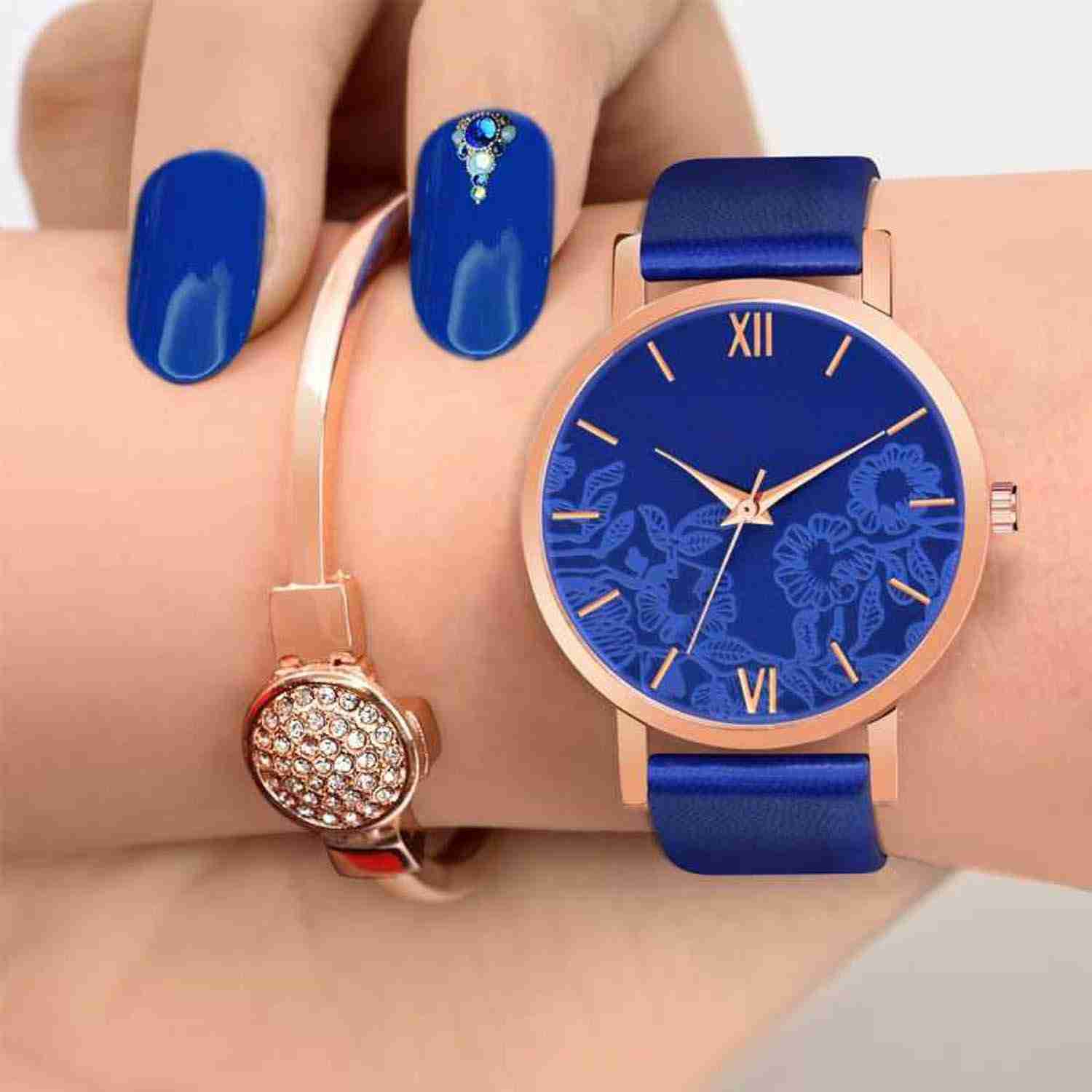 Synthetic Leather Analog Quartz Sports Watch Water Resistant Blue Colour