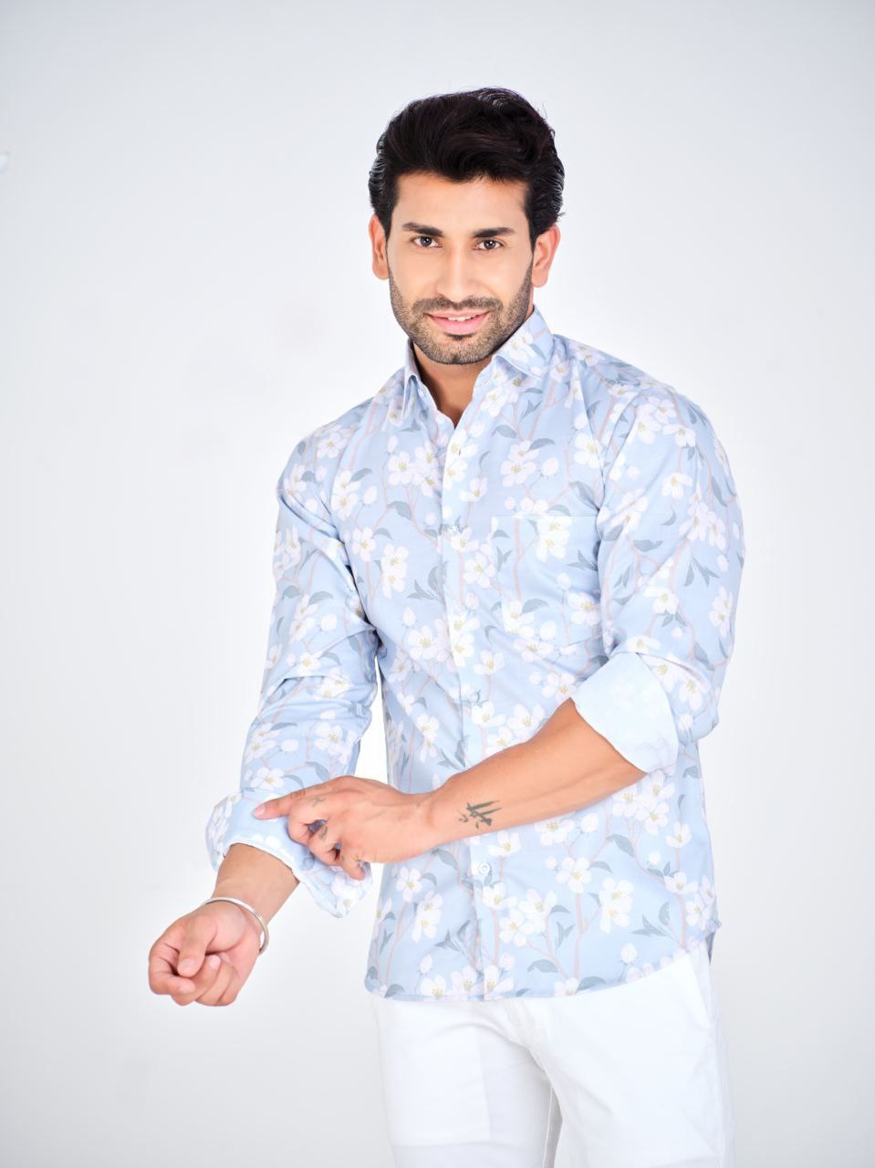  White Blue Floral Print Casual Shirt Men Regular Fit Printed Spread Collar Beach Wear Shirt