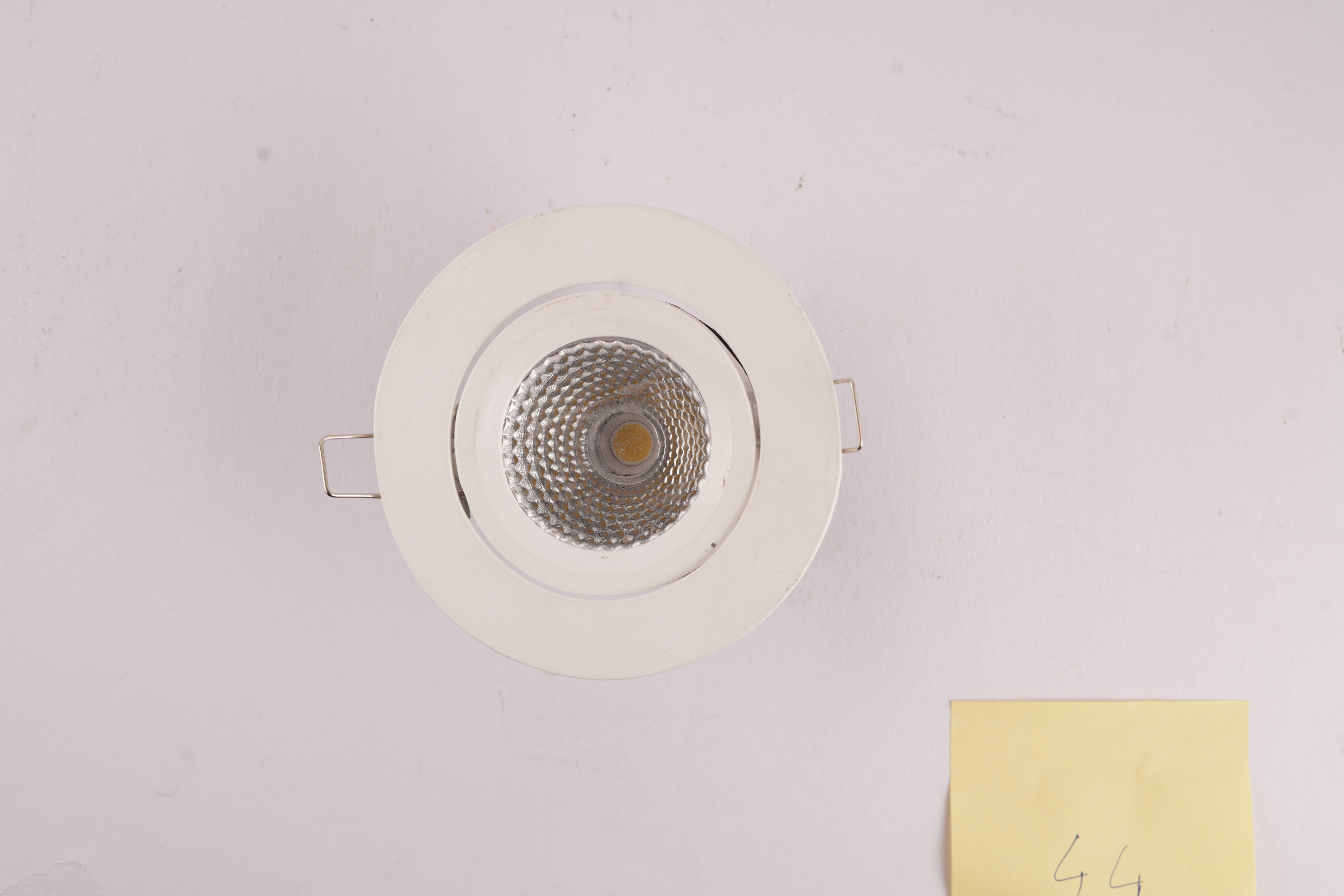 12 watt delta square  cob fix type  black and white body available also 6500 k 3000 k and 4000k colour available 