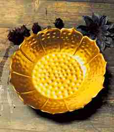 Hurera Ceraft Round Lotus Shape Metal Urli for Floating Candle Flower , Diwali Decoration Thali - Gold Color 12 Inch