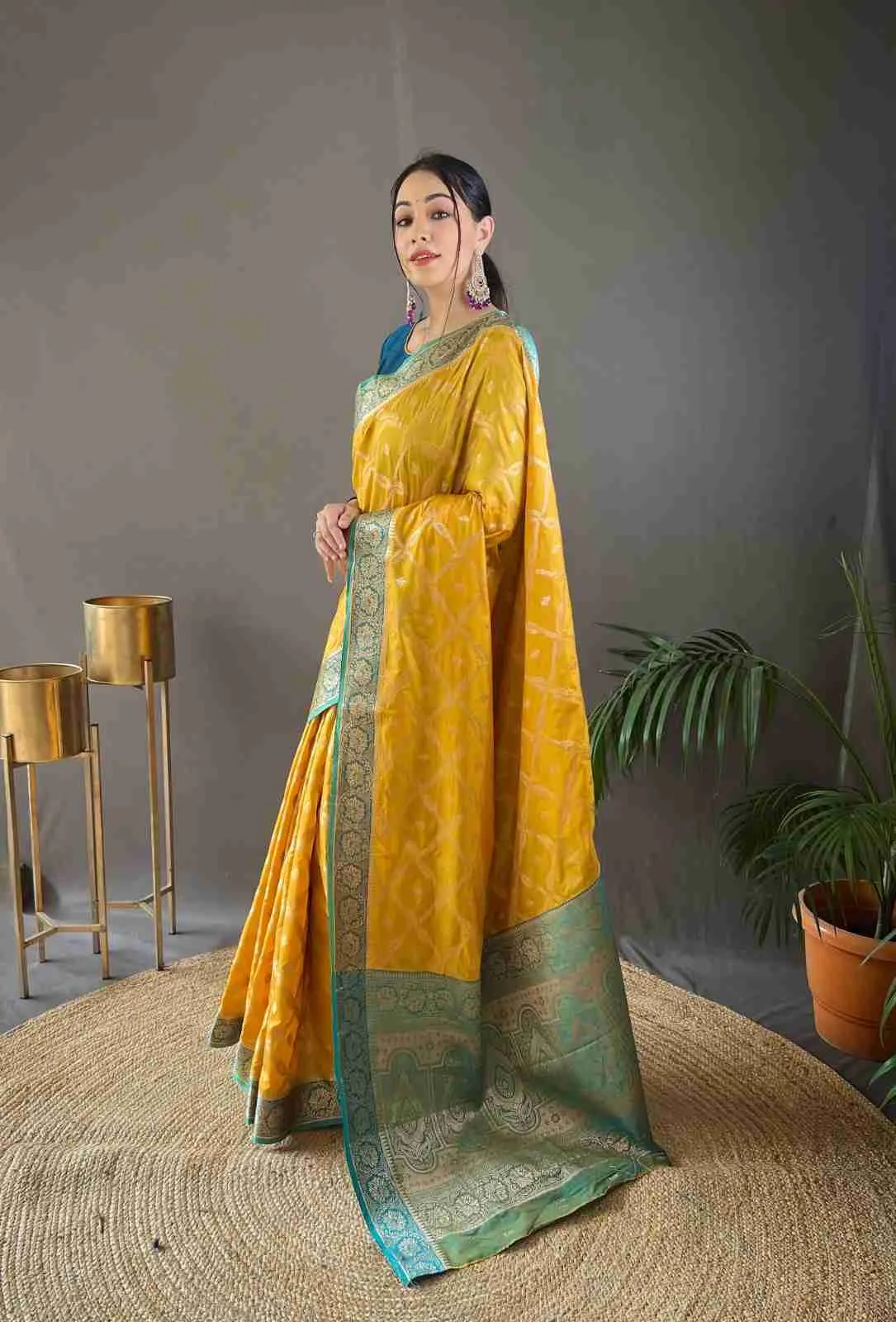 Beautiful silk saree with all over butties