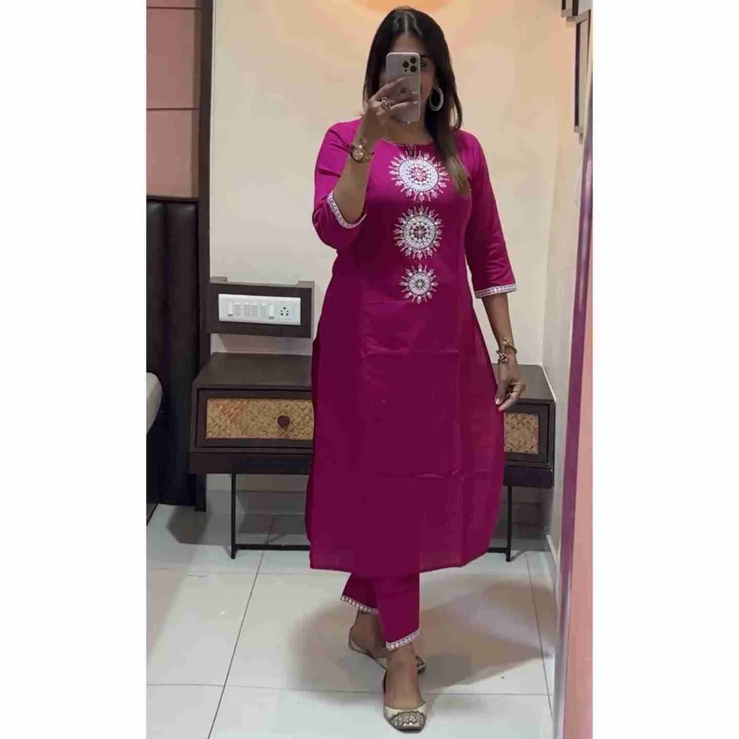 Beautiful kurti pent set with heavy work